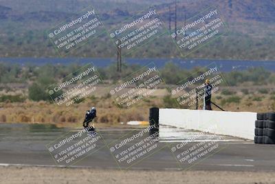 media/Oct-09-2022-SoCal Trackdays (Sun) [[95640aeeb6]]/Turn 2 (1110am)/